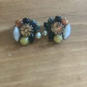 Vintage unmarked clip on earrings.